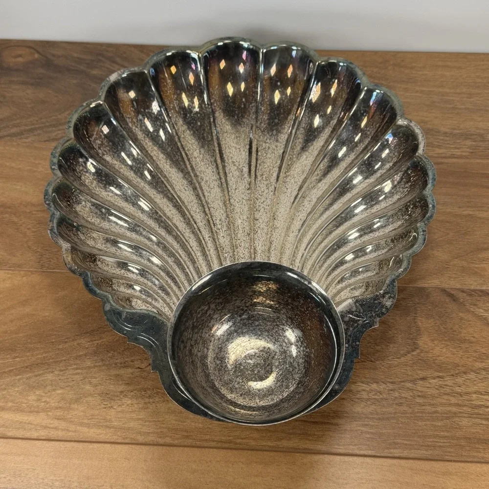 Wm Rogers & Sons Silver Plate 89574 Chip Dip Scallop Shell Bowl Sauce Cup VTG